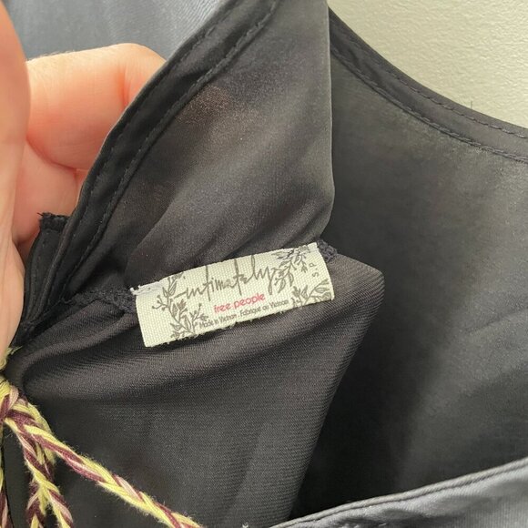 Free People She's A Natural Round Neck Bell Sleeve Bodysuit Black Small NEW - Picture 7 of 8